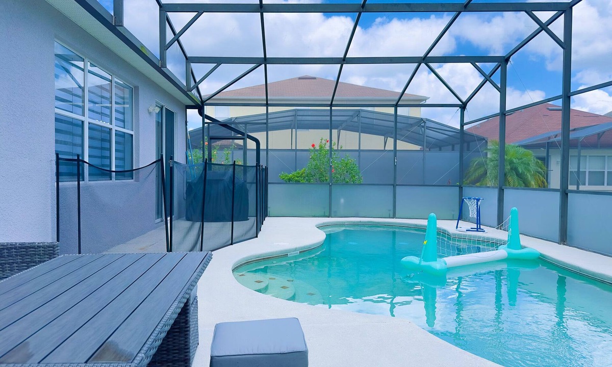 Windwood Bay Villa | Luxury 4Bd Home Near Disney w/Pool (1653 PR)