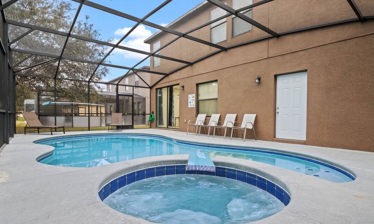 Cypress Pointe Resort | Luxury 6-Bed Family Villa: Pool, Spa & BBQ Retreat