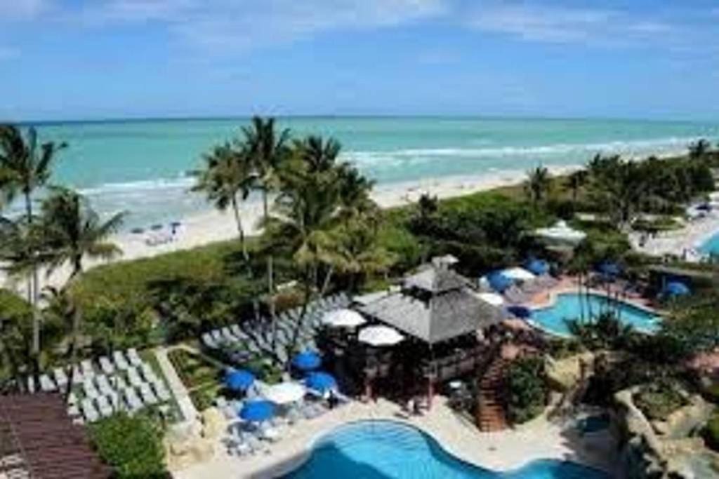Mid Beach Apartment | Luxury Hotel on the Beach - Oceanview, Pool, Resort & Premium Amenities