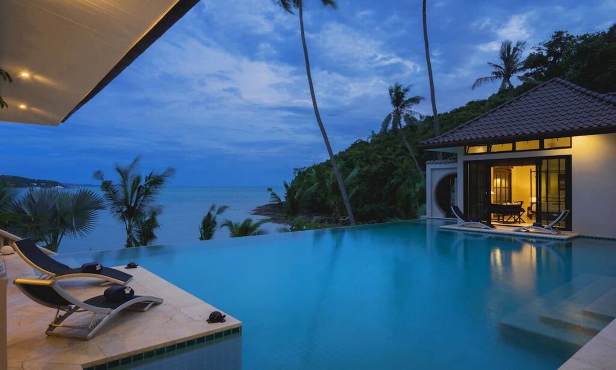 Wichit Villa | Luxury Private Beachfront Haileng Villa