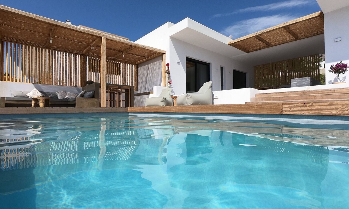 Paleros Villa | Luxury villa, large terrace, lounge area, pool, jacuzzi + magnificent sea view.