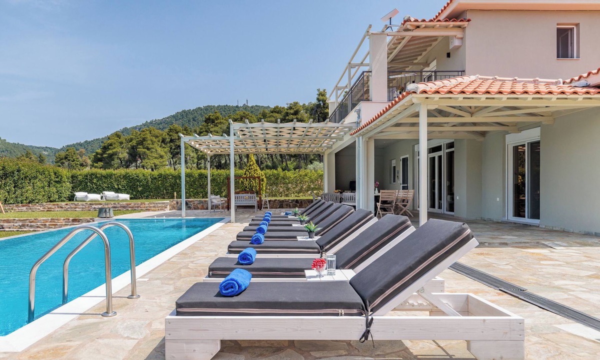 Alikias Villa | Luxury Villa with Private Pool in Skopelos, Ideal for Families, Aelia by Kardous