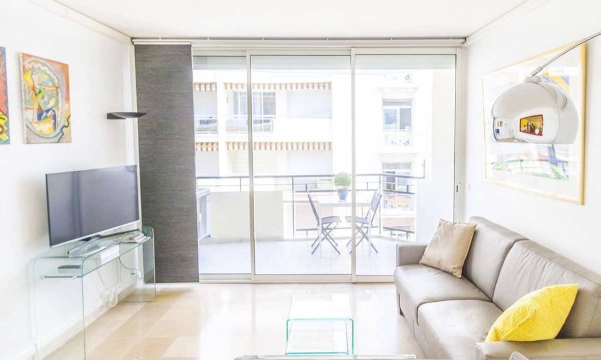 Cannes Apartment | Magnificent 2-room Martinez Cannes