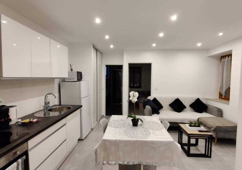 Saint-Jean-de-Maurienne Apartment | Magnifique appartement avec terrasse privée