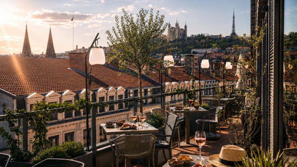 Terreaux - Bat d'argent Hotel | Maison Nô - Hôtel et Rooftop