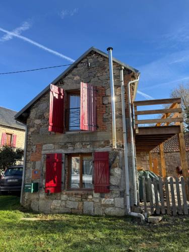 Montel-de-Gelat House | Maison typique Auvergne