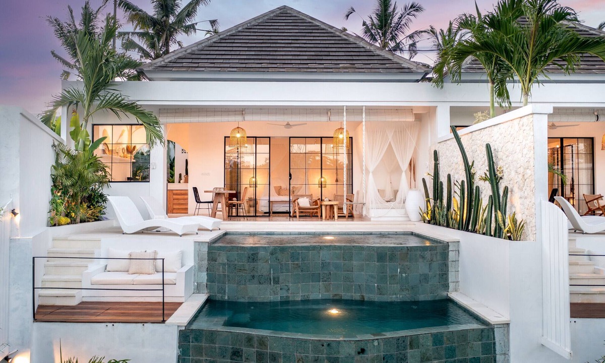 Pejeng Kawan Villa | Majestic Sacred Jungle · 2 Infinity Pools · Ubud 1BR
