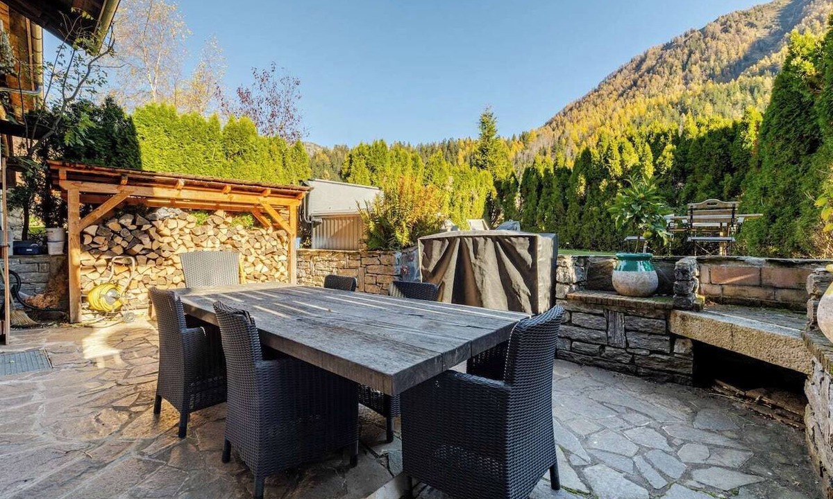 Argentiere Ski Chalet | Marmotte Mountain Manor - Historical Chalet from 1668