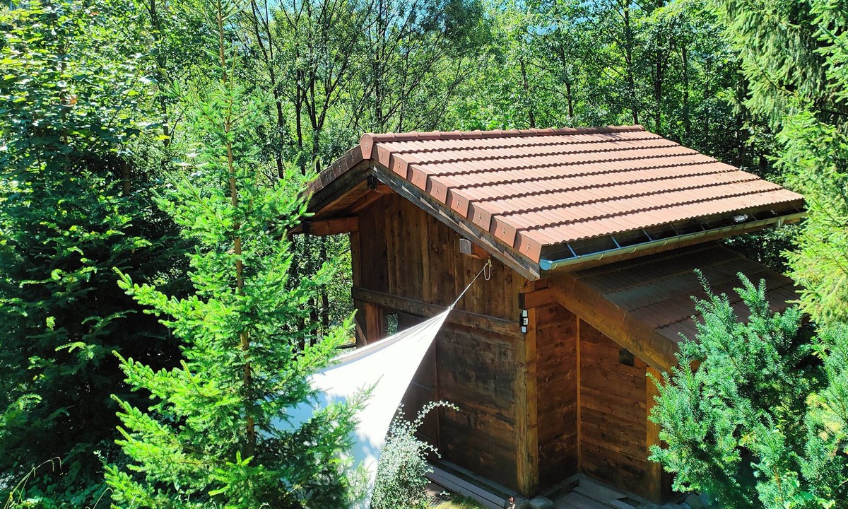 Servoz Ski Chalet | Mazot (small chalet) in mountain style, comfortable and well-equipped.