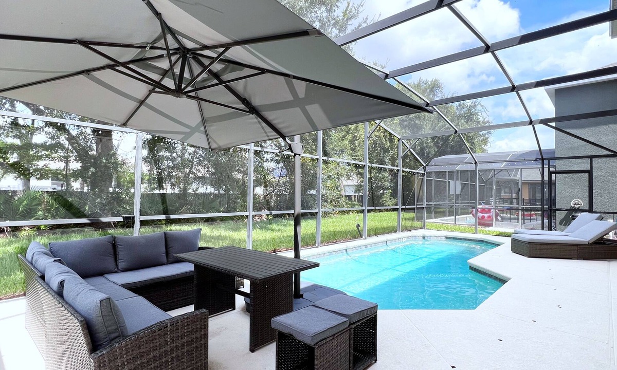 Kissimmee House | MEGA Mansion where Magical Memories are Made Relaxing Pool! Close to Disney!