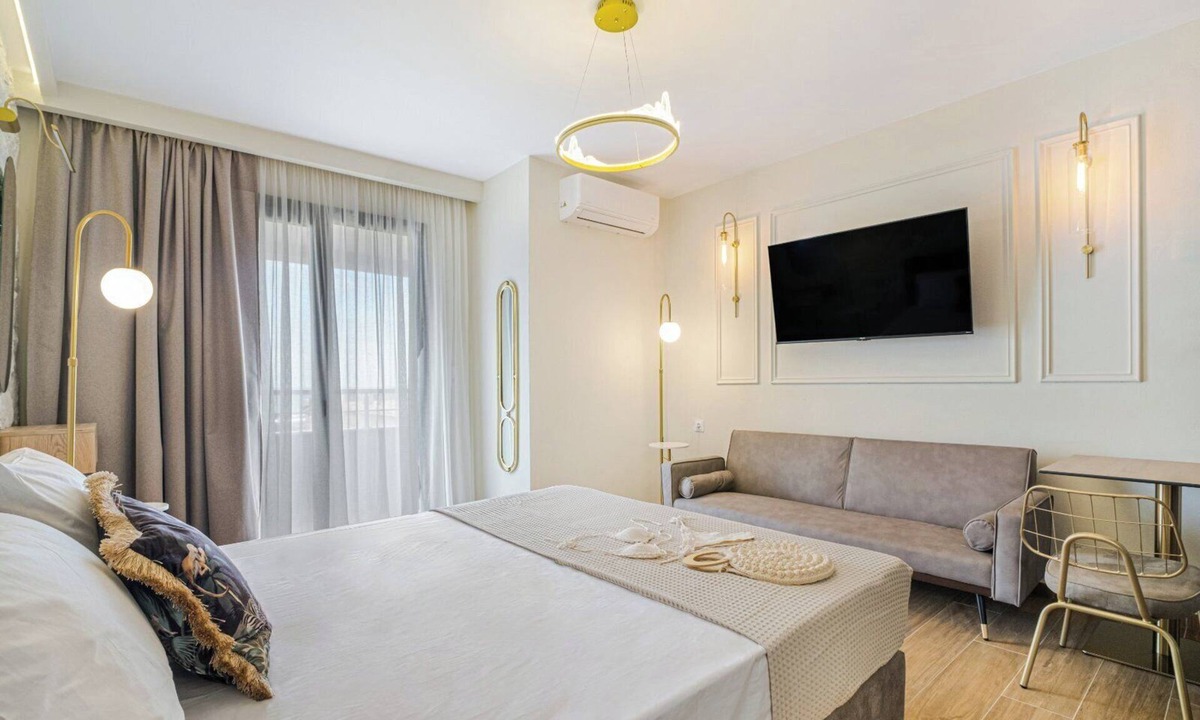 Agios Dimitrios Apartment | Merelia SeaView Suite, By IdealStay Experience