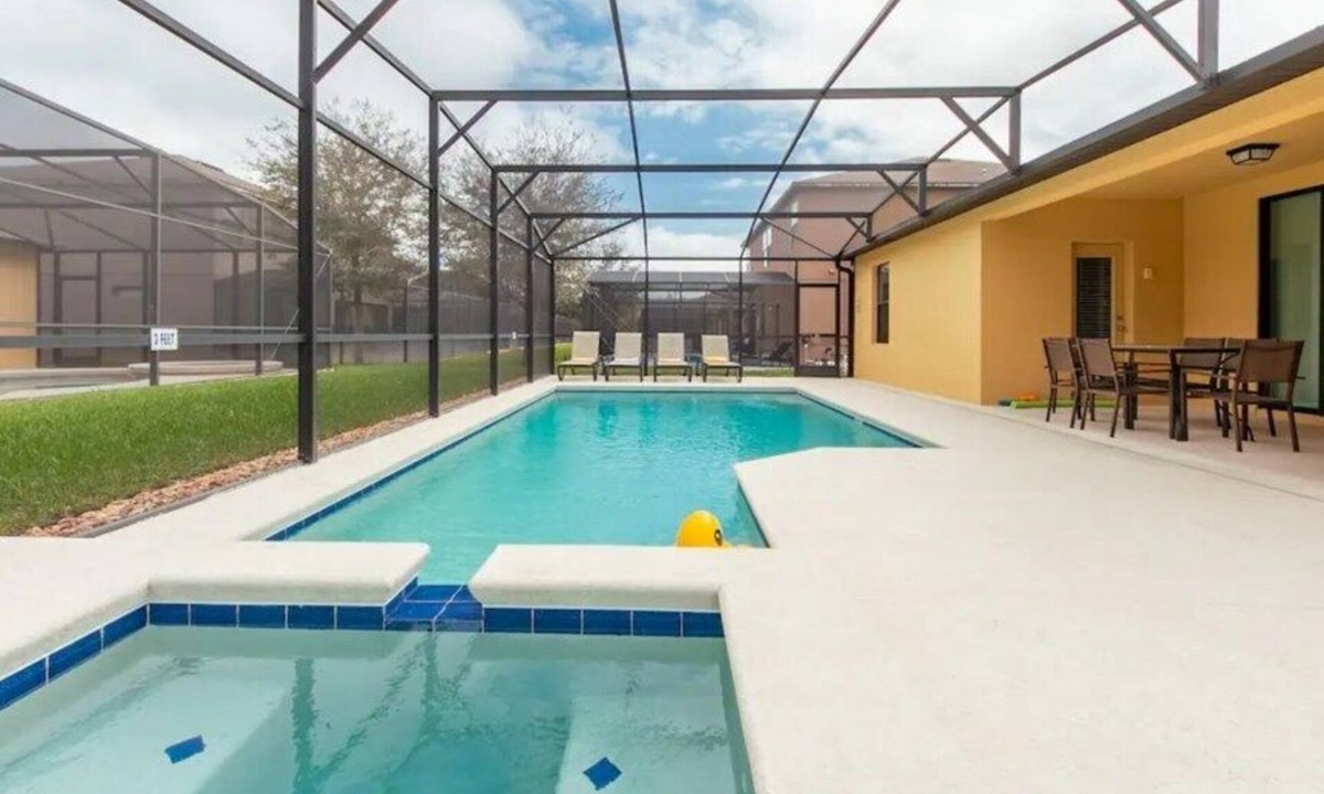 Thousand Oaks House | Mickey and friends House