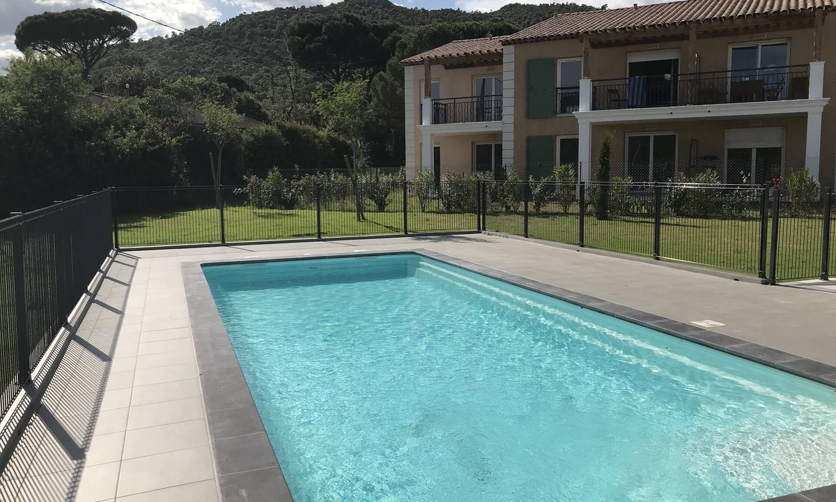 Plan-de-la-Tour Apartment | Modern, air-conditioned 2-bed duplex apt with beautiful private terrace & garden
