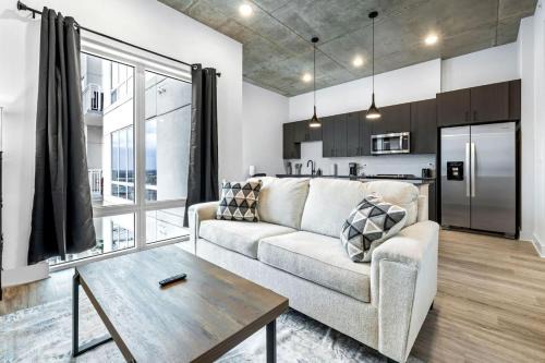 Channel District Apartment | Modern Channelside 1BD Apartment | Close to DT!
