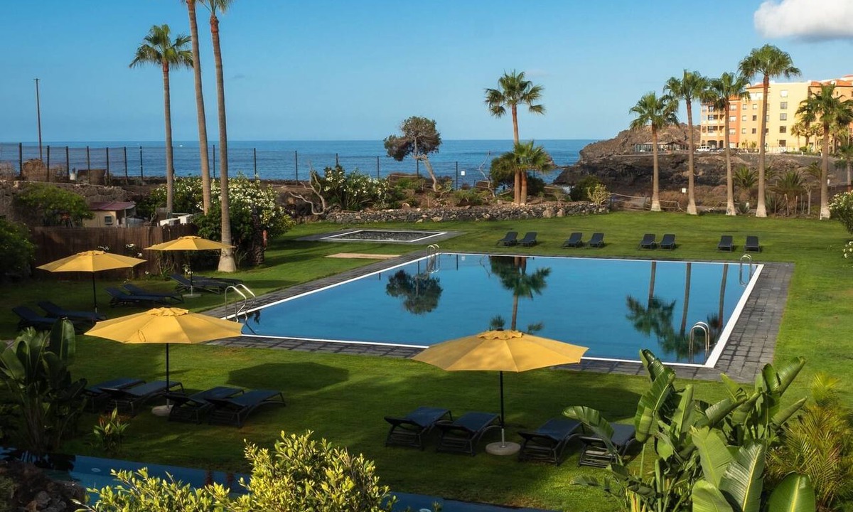 San Miguel de Abona Apartment | Modern Duplex: Heated Pool, Sea Views, 05