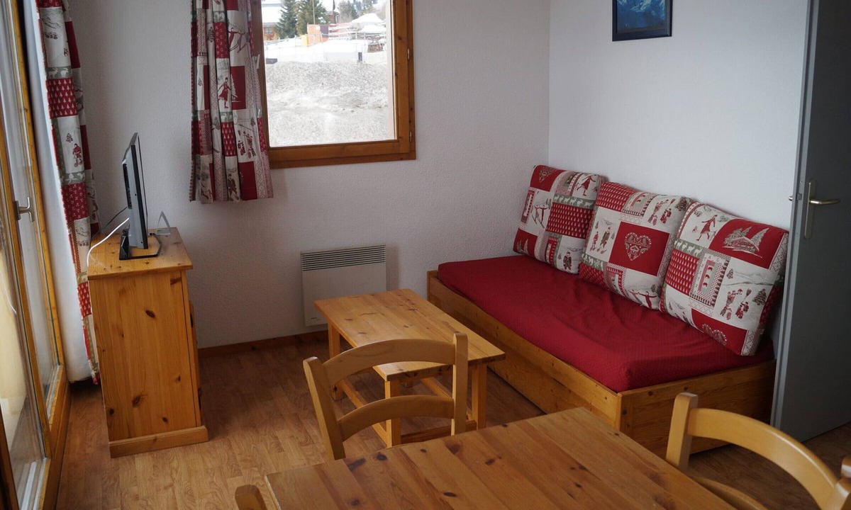 Montgellafrey Apartment | Modern Mountain Apartment at Foot of Slopes 6 Pers