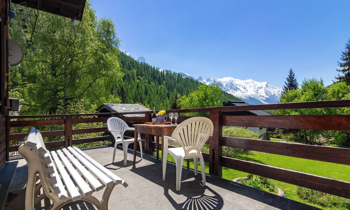 Chamonix-Mont-Blanc Ski Chalet | MontBlanc Alpine Ski & Sauna Retreat, Le Tour (Argentière), France
