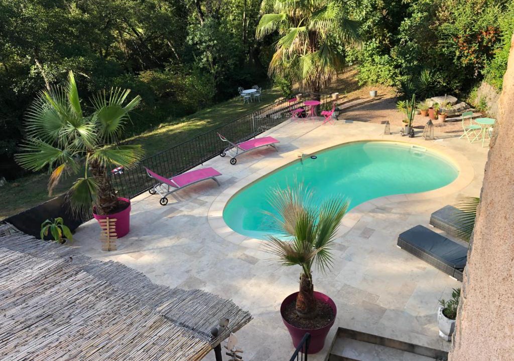 Vins-sur-Caramy Bed & Breakfast | Moulin à huile chambre d’hôtes