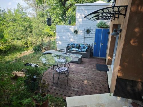 Artigues Apartment | Nature stopover in green Provence