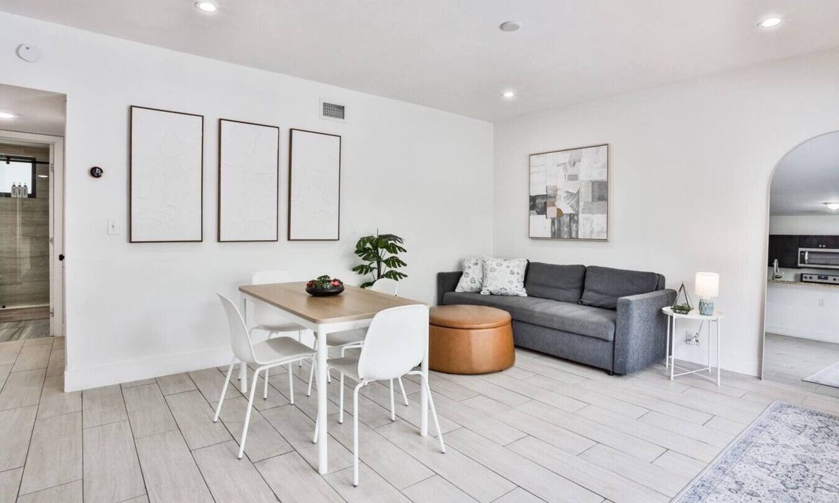 Bay Harbor Islands Apartment | Near Bal Harbour Shops with Private Parking