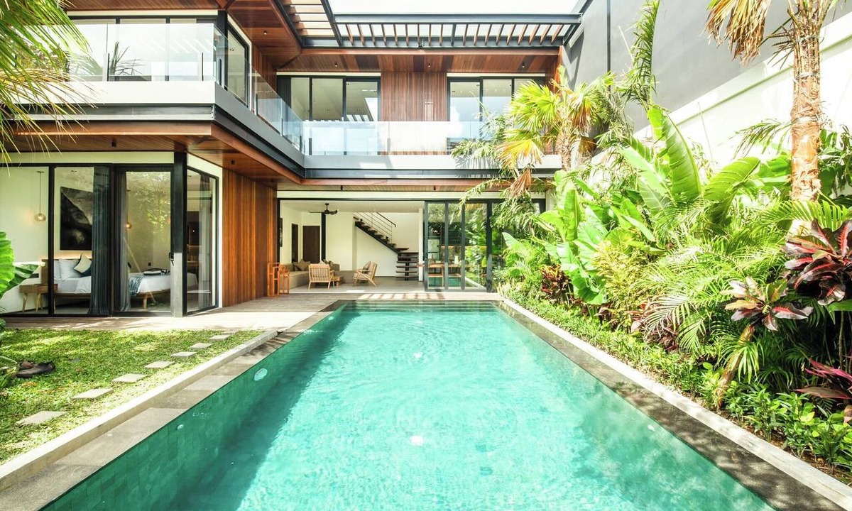 Pererenan Villa | New 4BR Villa 200m to the beach Canggu