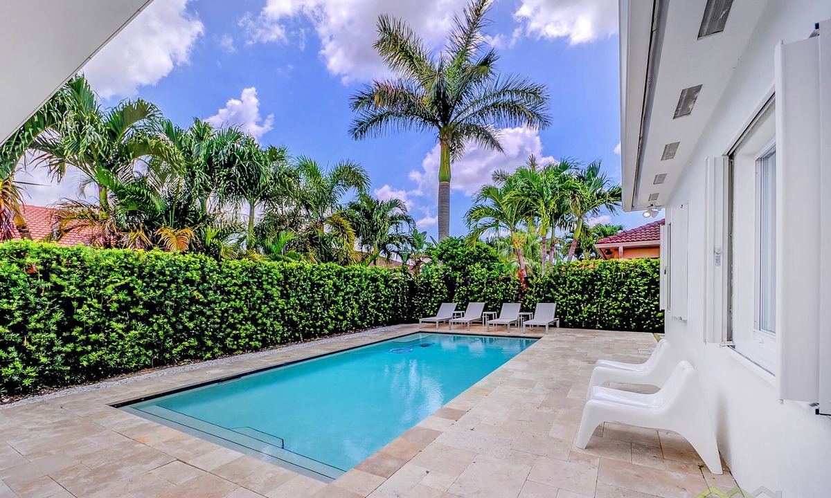 Richmond West House | nice house with private pool in southwest Miami