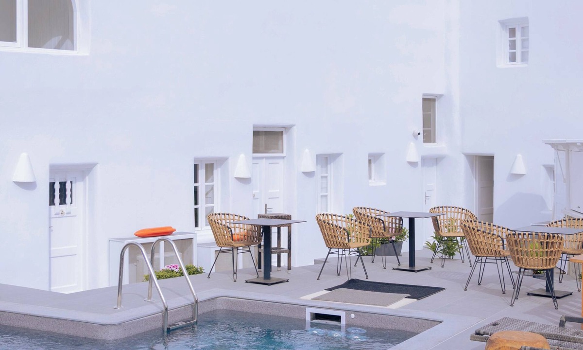 Firostefani Apartment | Nomikos Villas