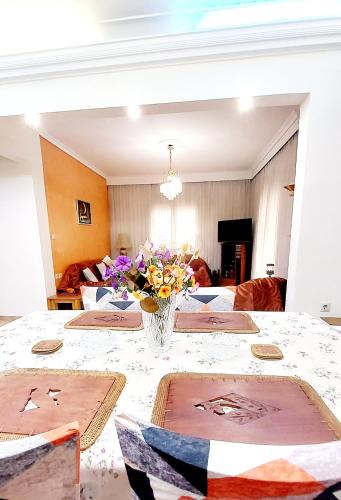 Neapoli-Sykies Apartment | NOSTALGIA - Big House 110m - 3 Bedrooms - FREE GUARDED PARKING !