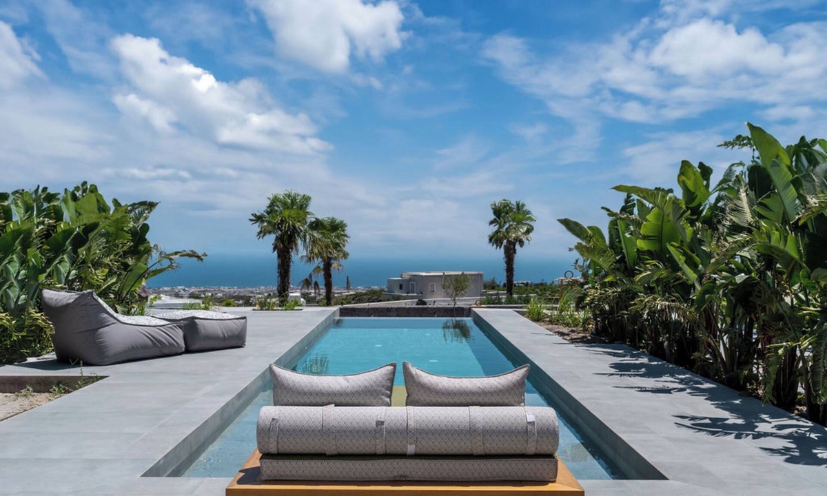 Fira Hotel | Numa Santorini