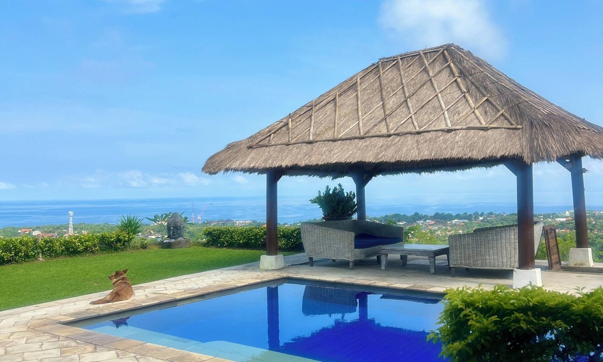 Uluwatu Villa | OCEAN VIEW VILLA 180 Degrees right in the heart of Uluwatu area & beach.