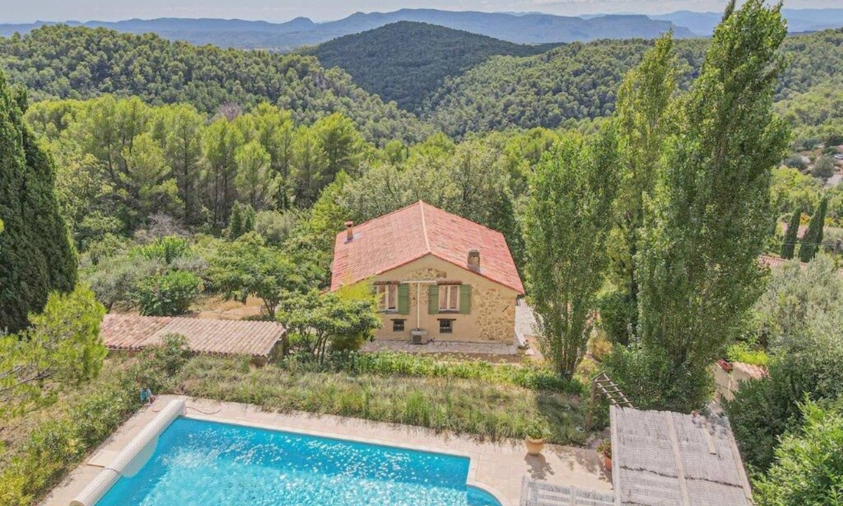 Seillans House | Old farm restored in Provence 5 Bedrooms Swimming Pool Ideal for families!