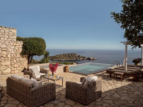 Varvara Villa | Orfos Villas