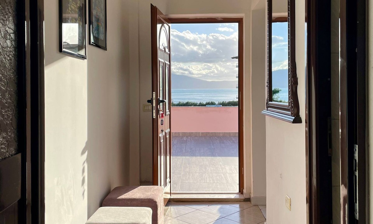 Vlore Apartment | Osmenaj Studios - Seaside Comfort in Vlore