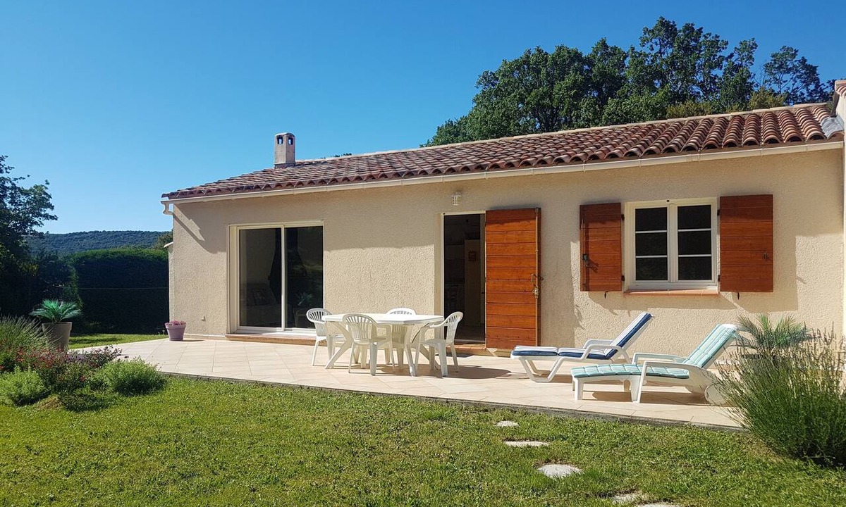 Plan-d'Aups-Sainte-Baume Villa | Our Ideal Nature Villa: A Quiet, Tree-Lined 3-Star Villa