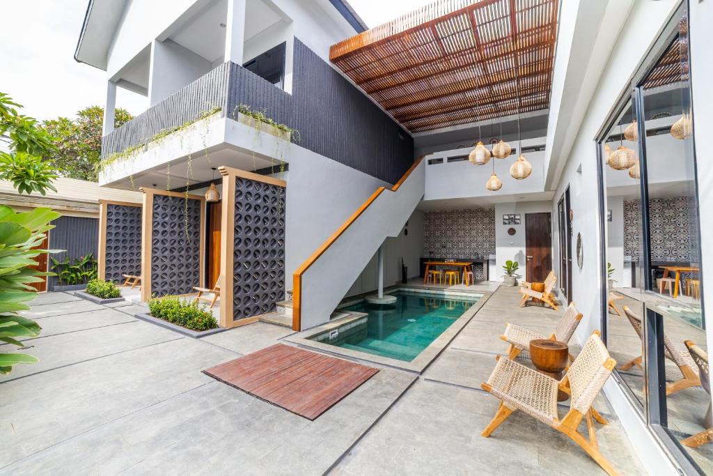 Ketewel Hotel | Padinis Villa & Coffee