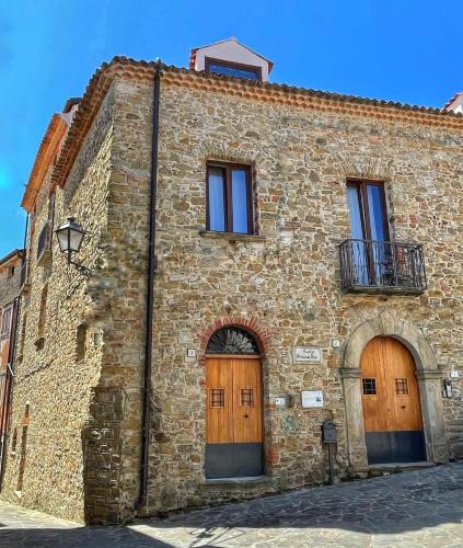 Ogliastro Cilento Apartment | Palazzetto Longobardi