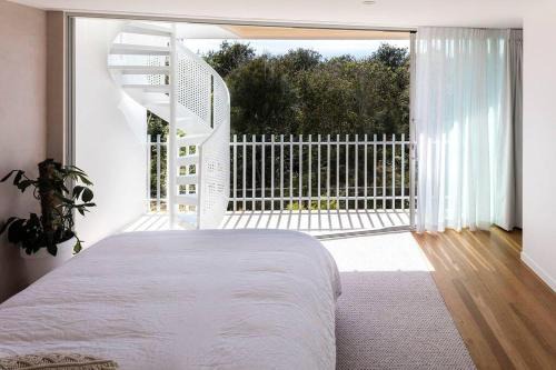 Marcoola Villa | Palm Oasis Beach Villa