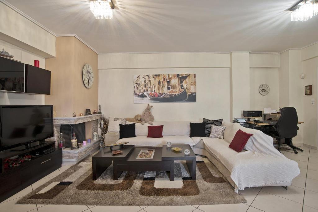 Khalandrion Apartment | Paradeisos Modern, 2BR, 2BA, Fully Equipped