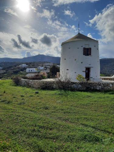 Lefkes House | Paros Traditional Windmill in Lefkes