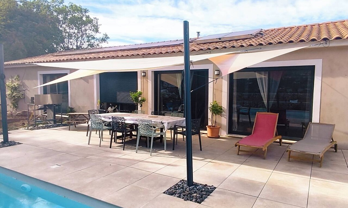 Saint-Cezaire-sur-Siagne House | Peaceful vacation home with swimming pool in the countryside