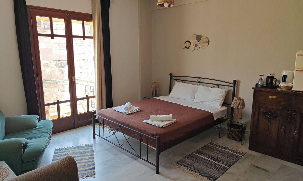 Lesvos Apartment | Perfect Central Location & View Cozy Studio Ermou301 Mytilene