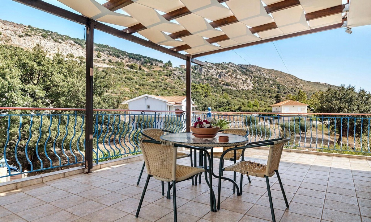 Eleios-Pronnoi Apartment | Pet-Friendly Apartment "Spyros apartment" with Mountain View