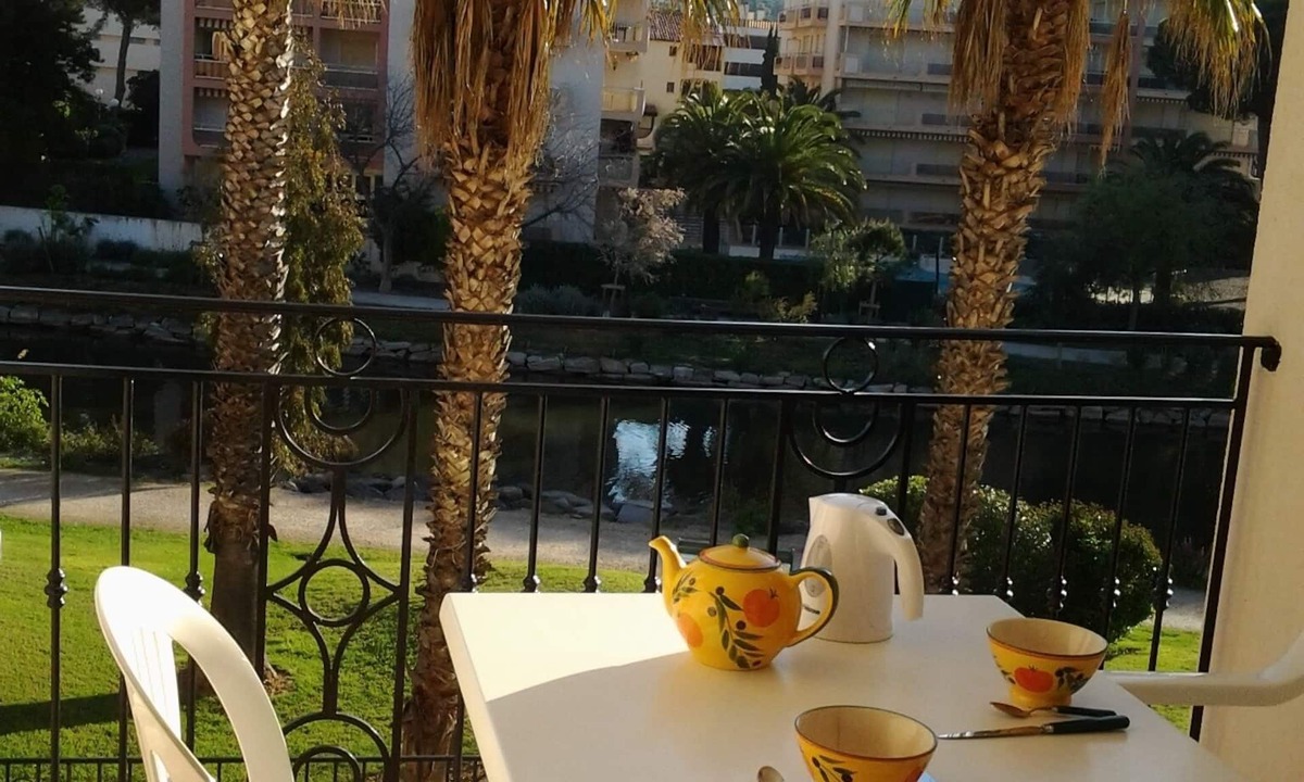 Sainte-Maxime City Centre Apartment | Pleasant T3 apartment in a quiet luxury residence with swimming pool