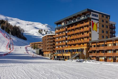 Plagne Centre Hotel | PopAlp la Plagne - Hôtel et Restaurant