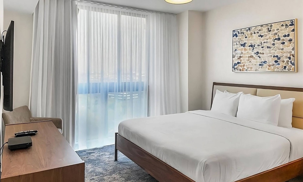 Doral Hotel | Premium 3BR City View Residence with Elegant Interiors Skyline Panorama