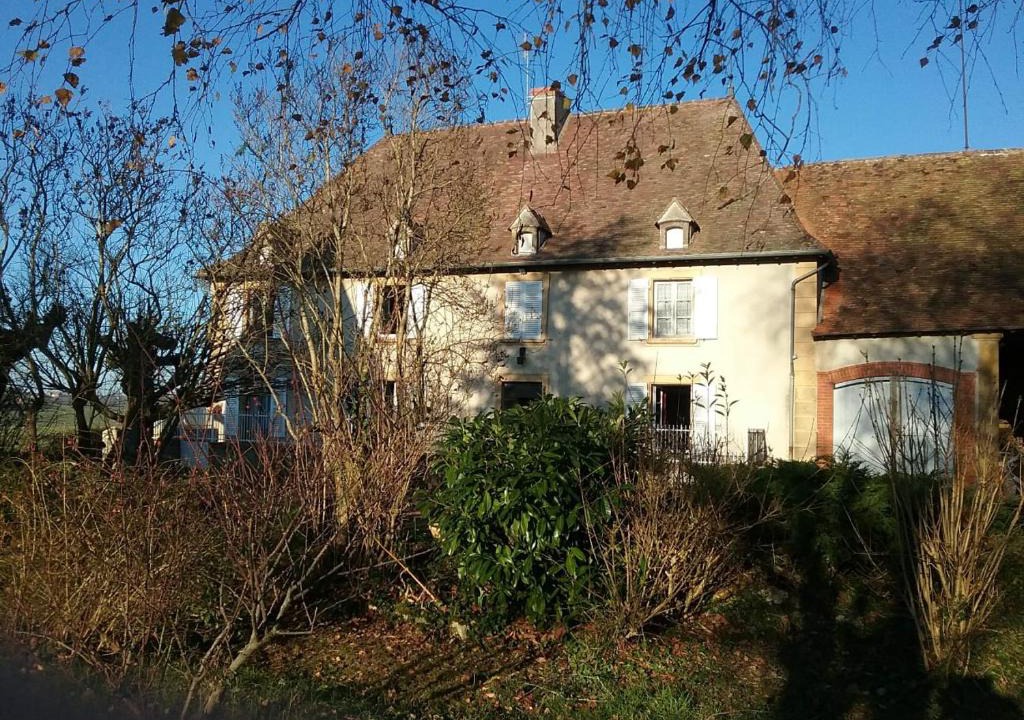 Vauban House | propriété familiale MERLE proche PARAY LE MONIAL