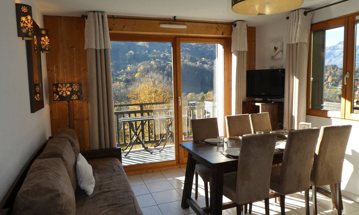 Saint-Gervais-les-Bains Apartment | Quiet 3-room apartment, sleeps 6, pets allowed in Saint-Gervais