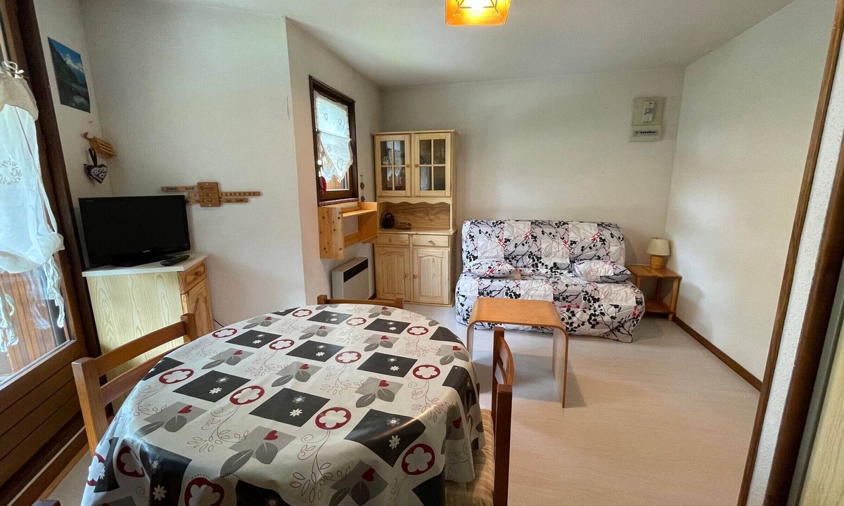 Abondance Apartment | Quiet studio for 4 people with private parking