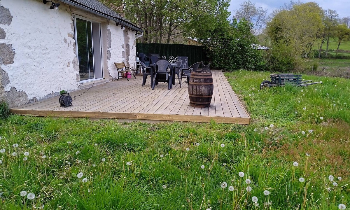 Charensat House | Quiet, very pleasant family home close to the superb Chancelade pond.