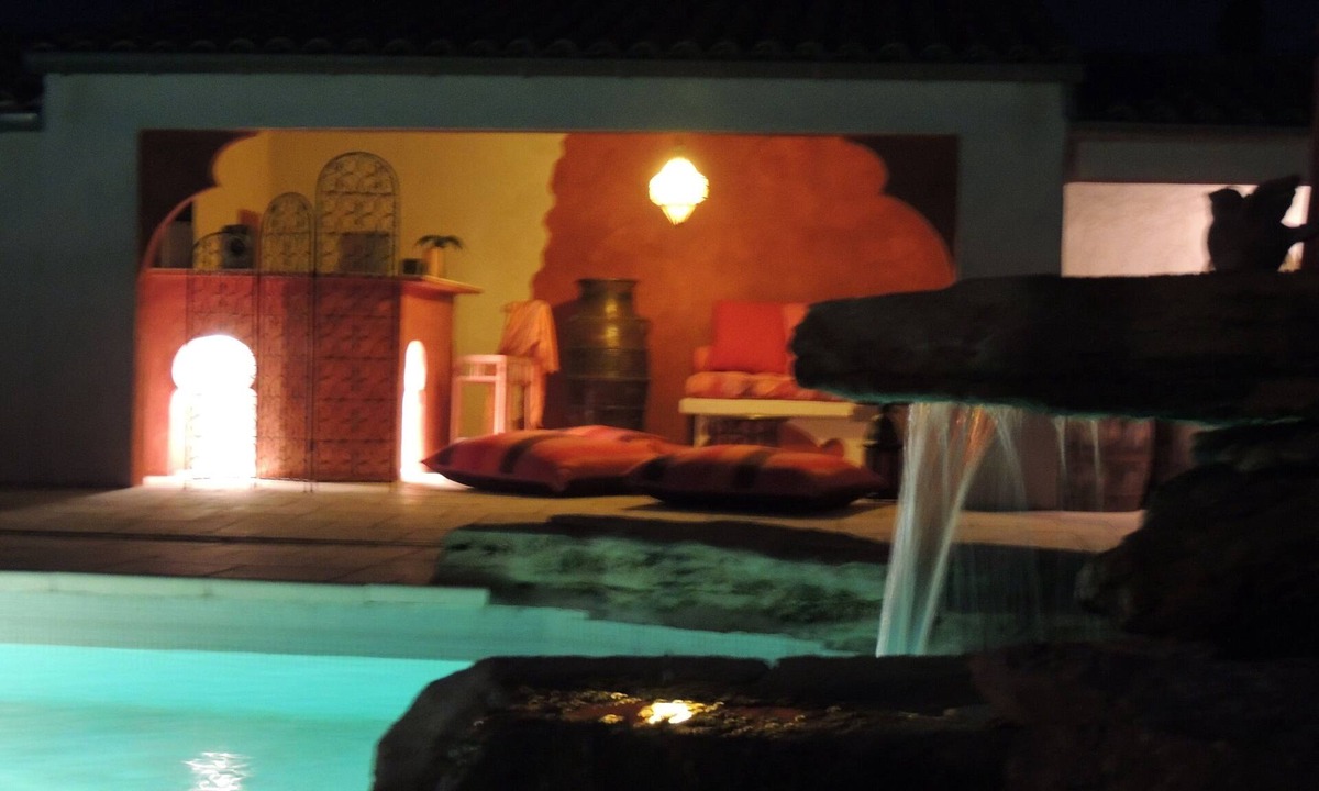 Crestet Villa | Quiet villa with pool facing the Ventoux ideal to recharge